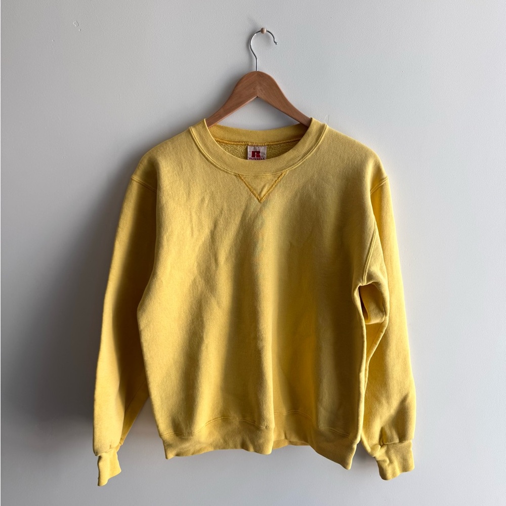 Vintage Yellow Men's Crew Neck Sweater (Small)